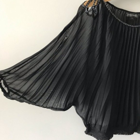 Rampage Pleated Flowy Beaded Cutout Blouse Top N30 - Picture 4 of 11